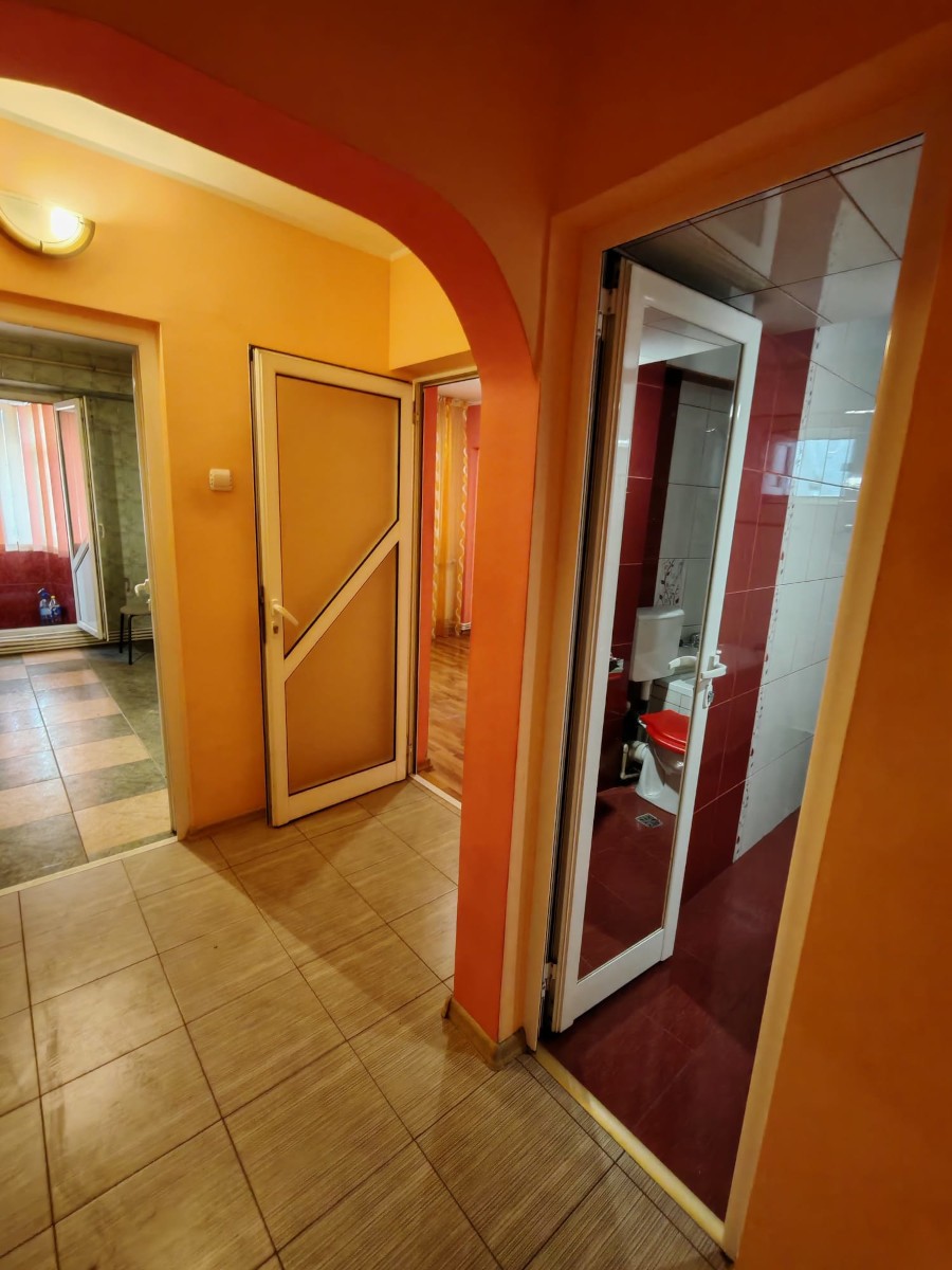 Apartament 2 camere Aurel Vlaicu